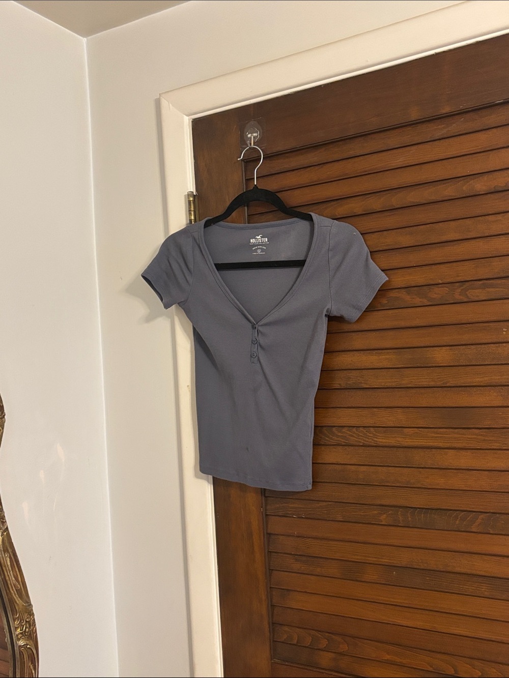 Hollister Short Sleeve Ribbed V-Neck Henley Top
